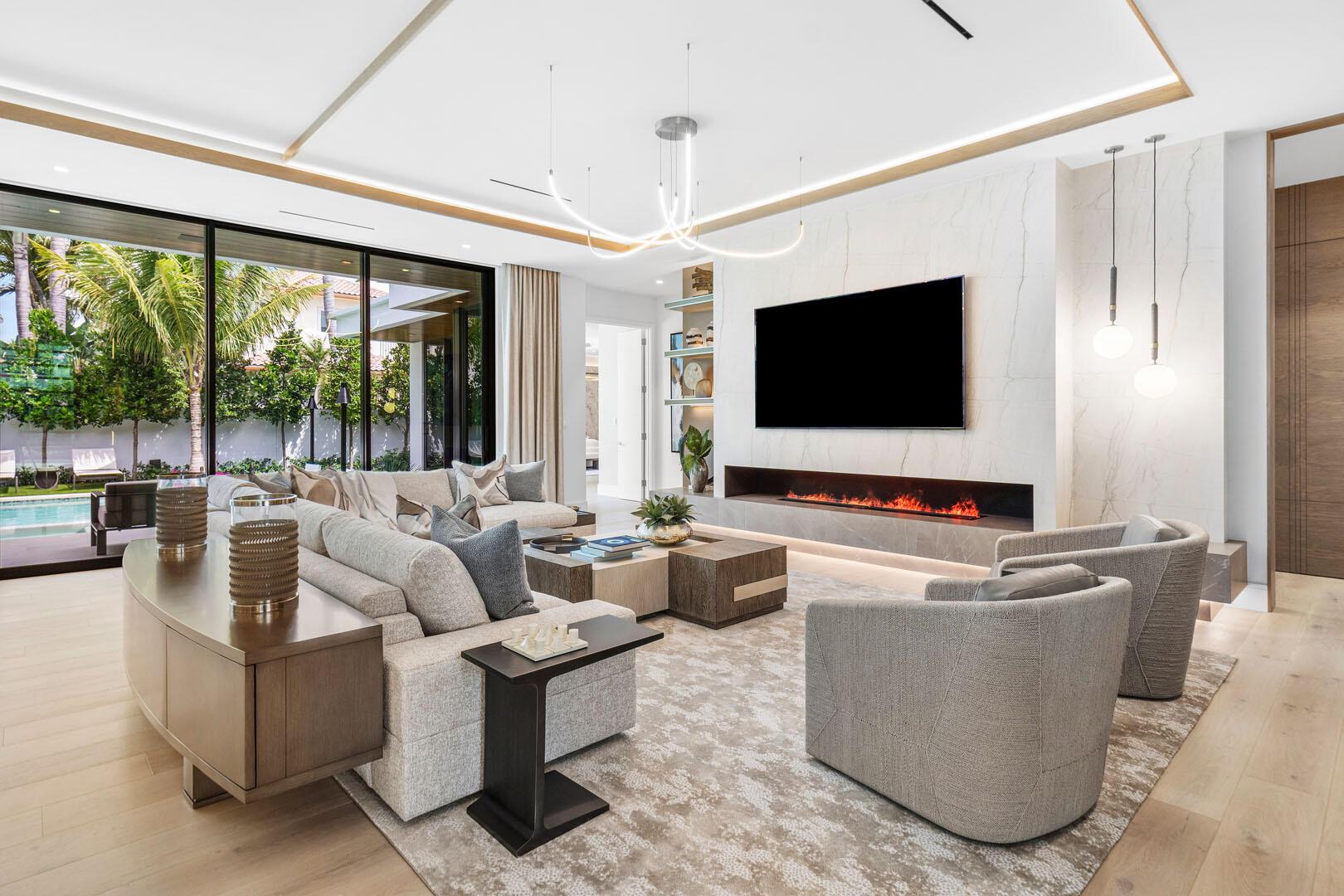 Royal Palm Yacht & Countr - Residential