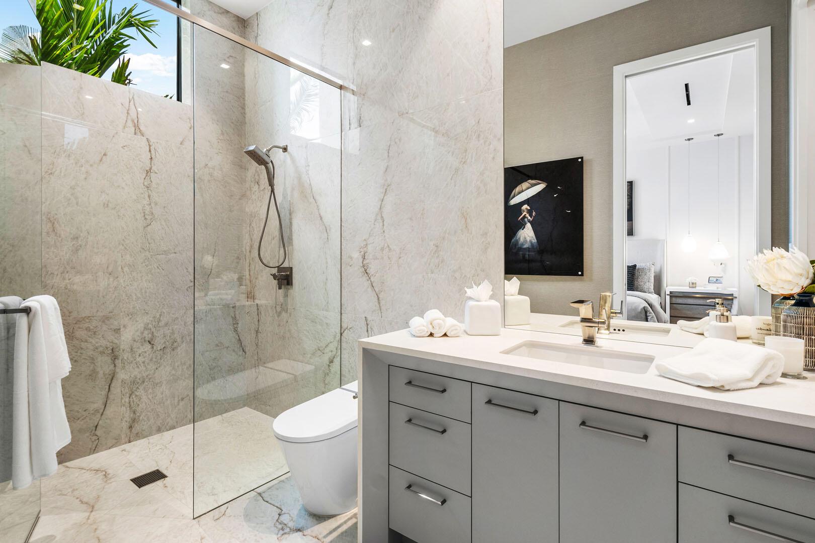 Royal Palm Yacht & Countr - Residential