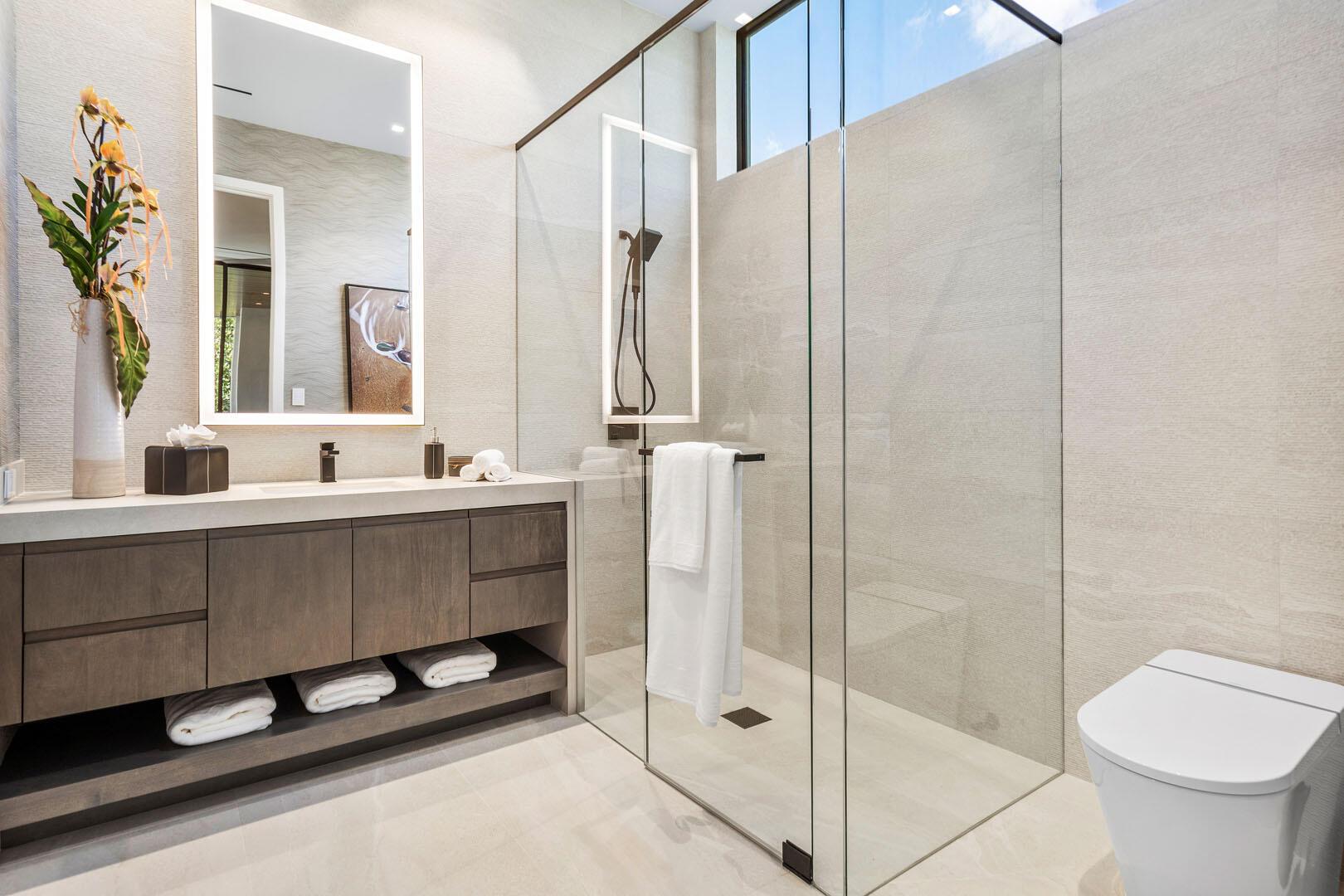 Royal Palm Yacht & Countr - Residential