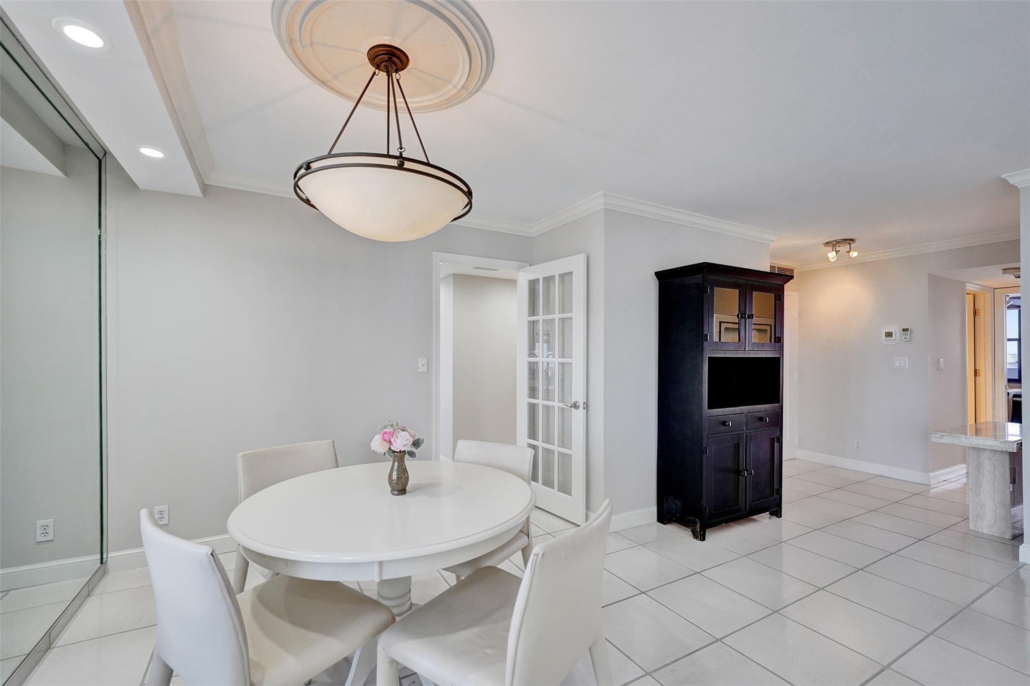 Corinthian Condo - Residential