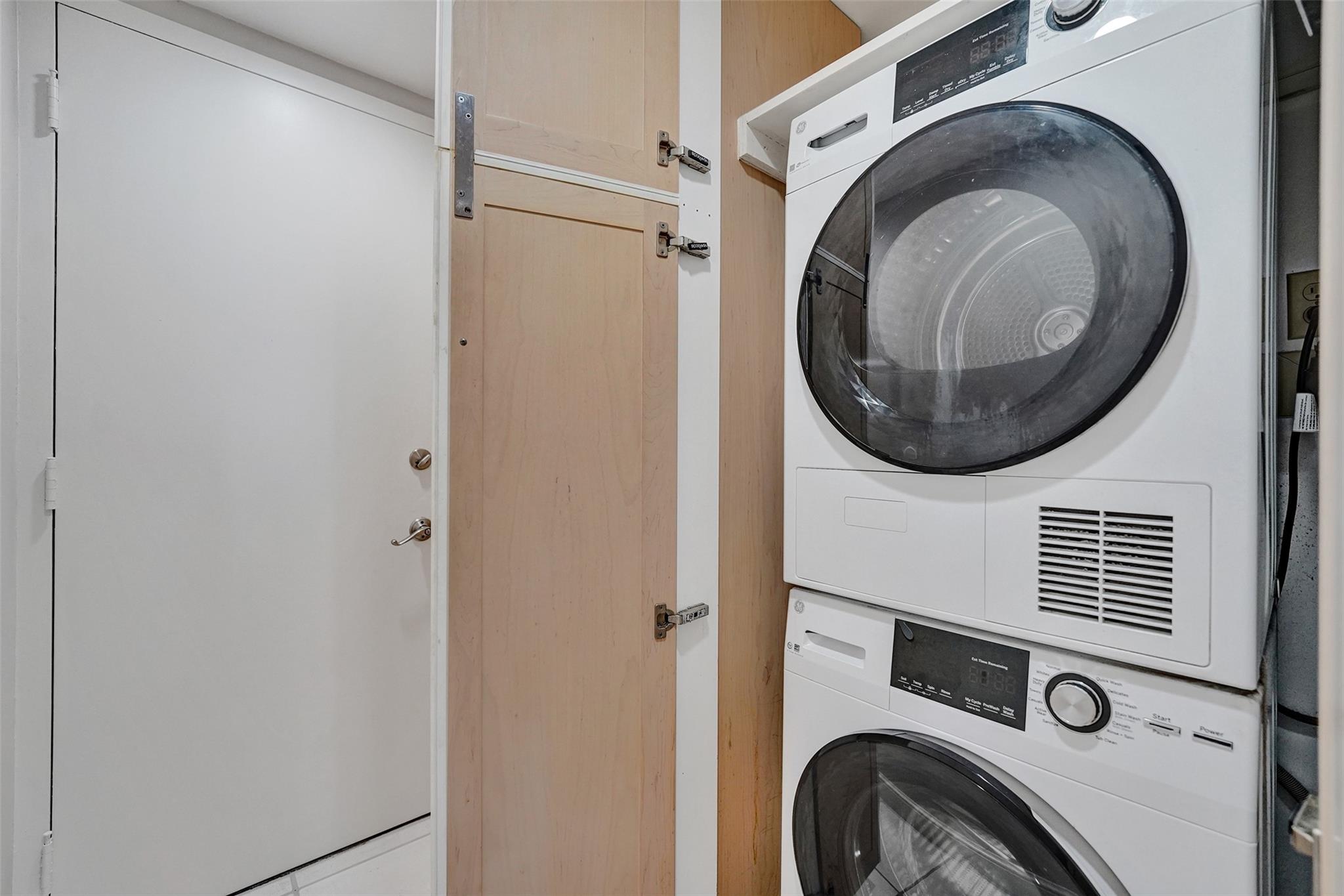 Corinthian Condo - Residential