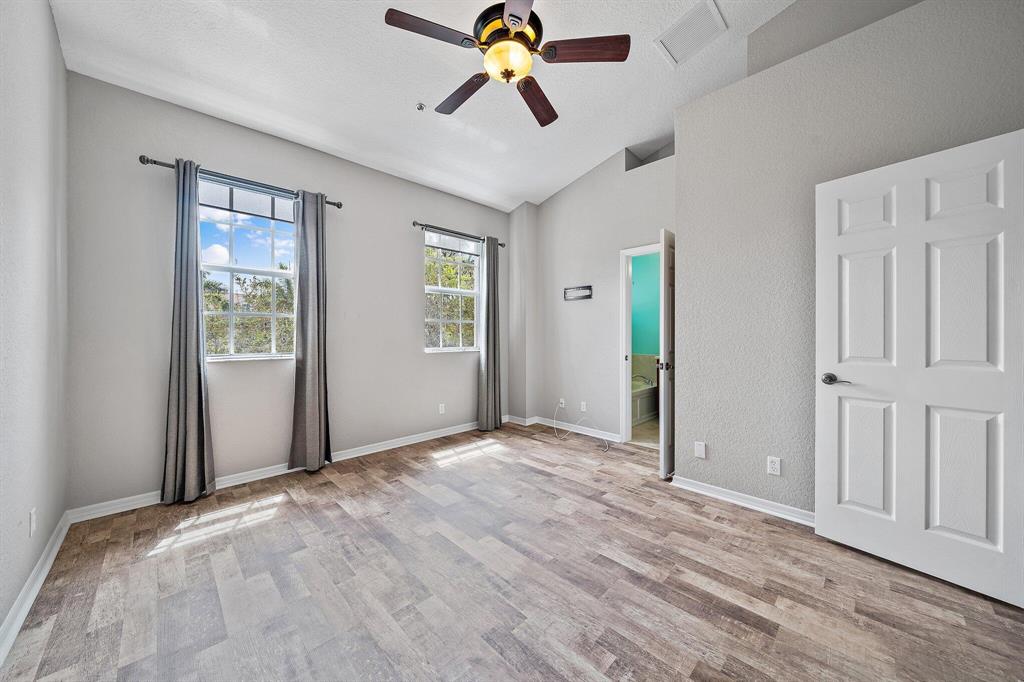 SANDPIPER COVE AT BOTANICA CONDO - Residential