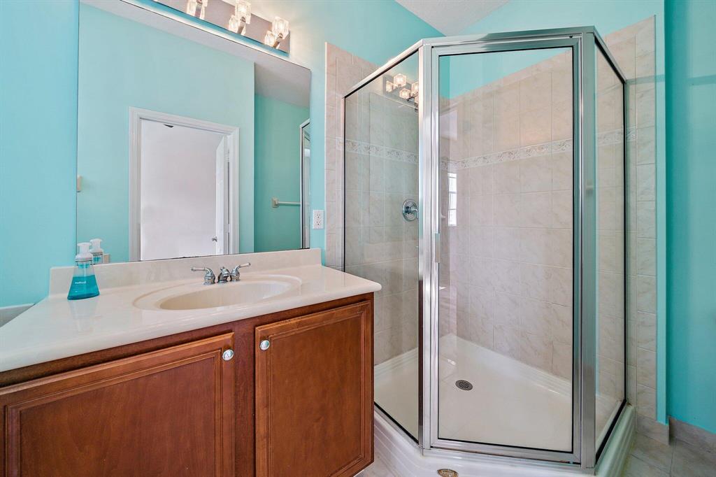 SANDPIPER COVE AT BOTANICA CONDO - Residential