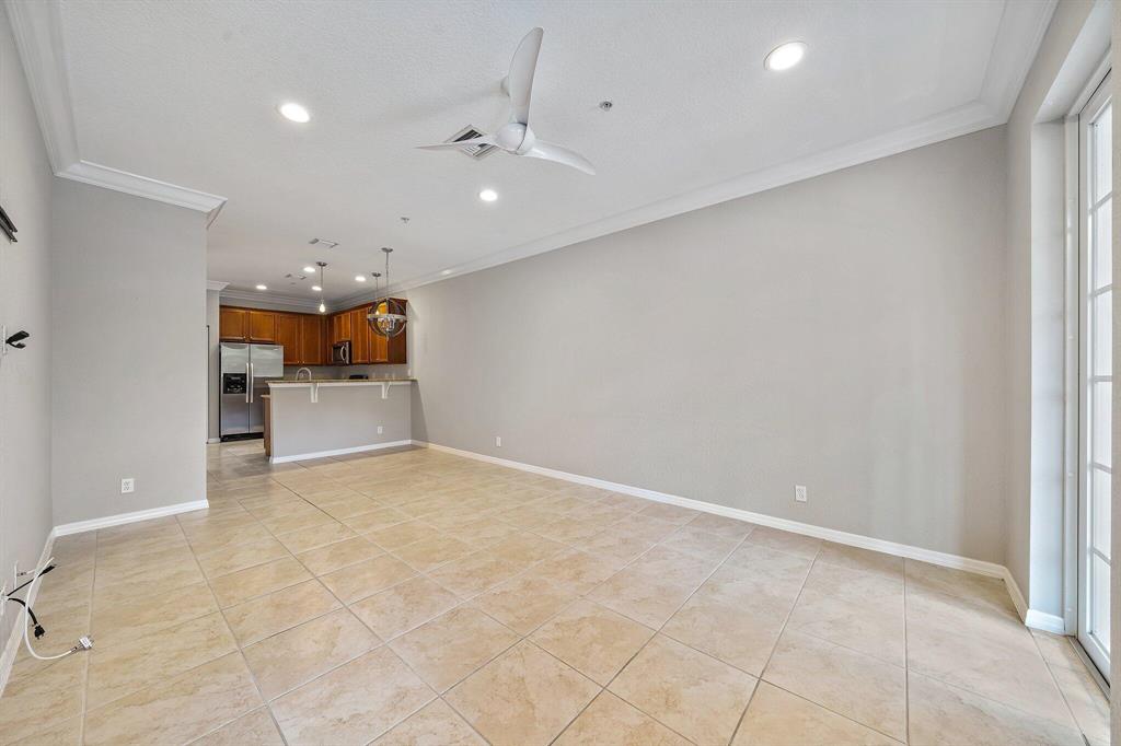 SANDPIPER COVE AT BOTANICA CONDO - Residential