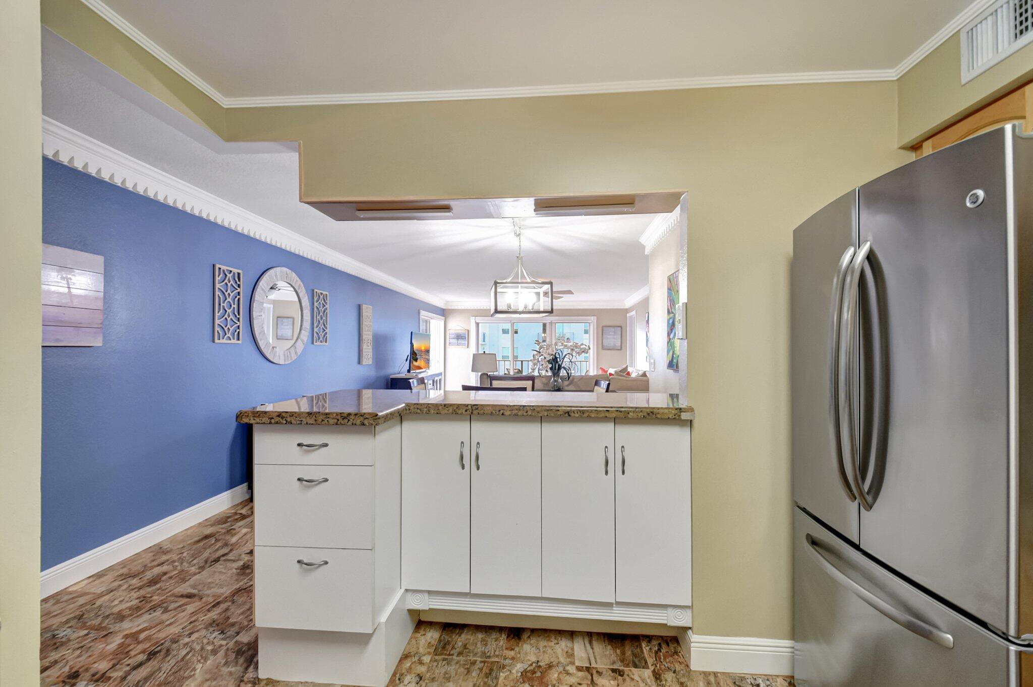 JAMES PLACE CONDO - Residential