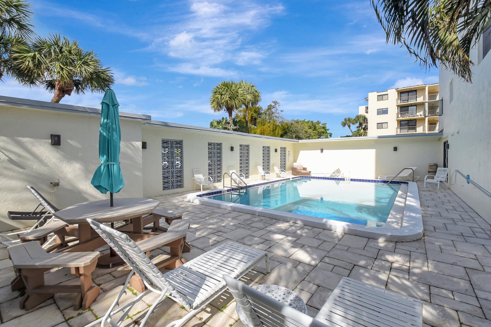 JAMES PLACE CONDO - Residential