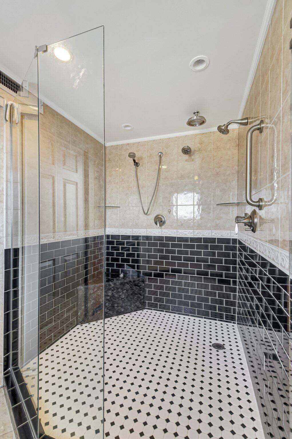 JAMES PLACE CONDO - Residential