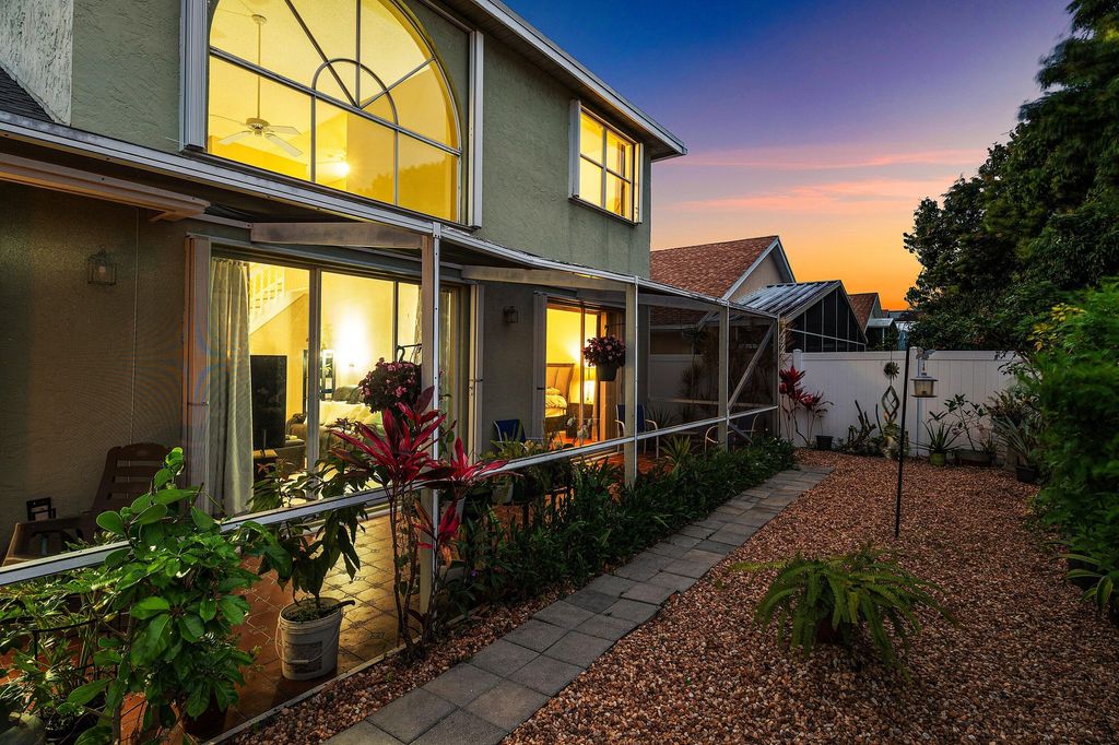 Photo of 1030 Fairfax Circle W, Boynton Beach, FL 33436 (MLS # B26005037)