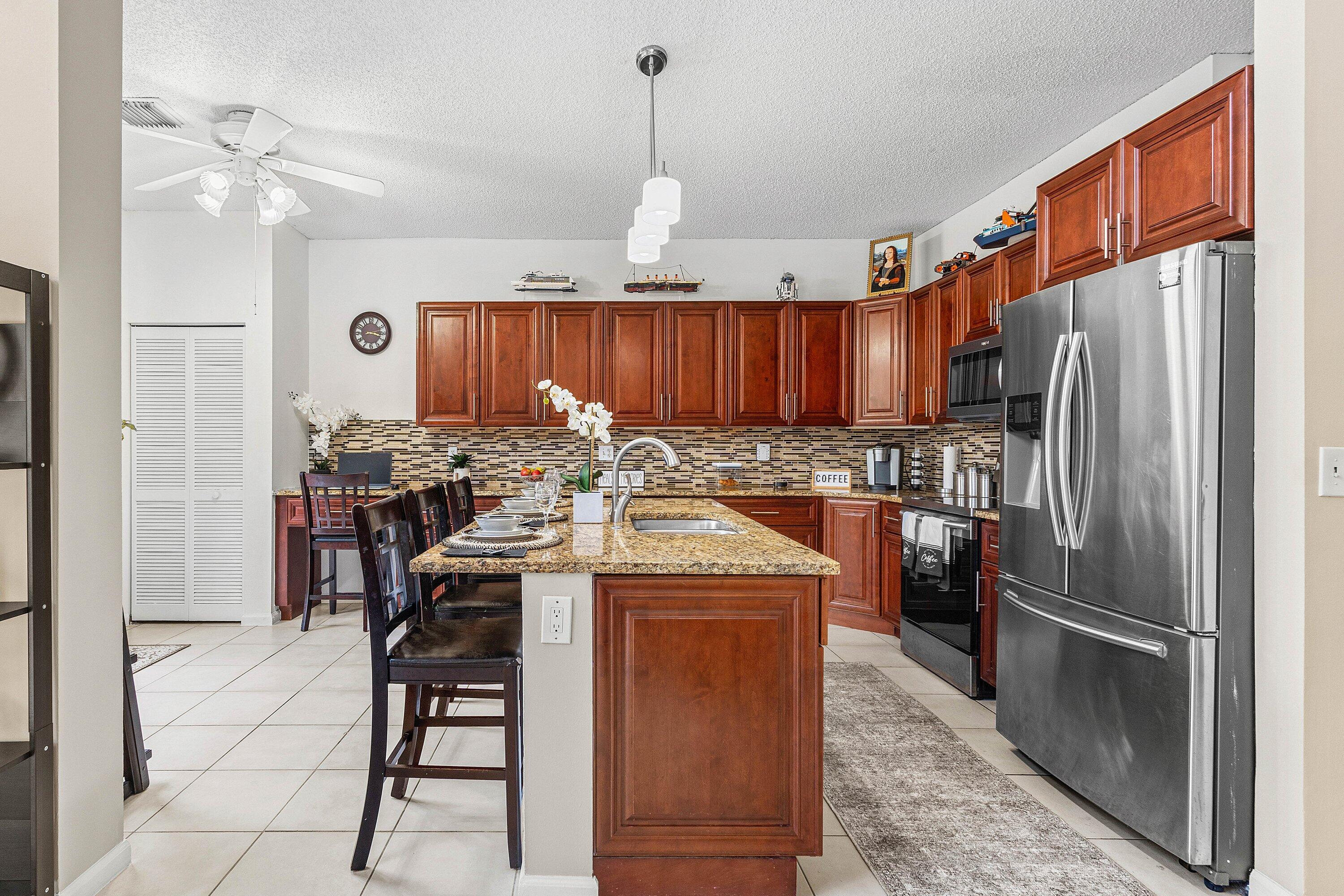 LAWRENCE GROVE 1 REPL - Residential