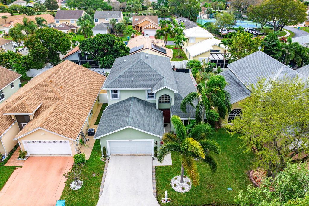 Photo of 1030 Fairfax Circle W, Boynton Beach, FL 33436 (MLS # B26005037)