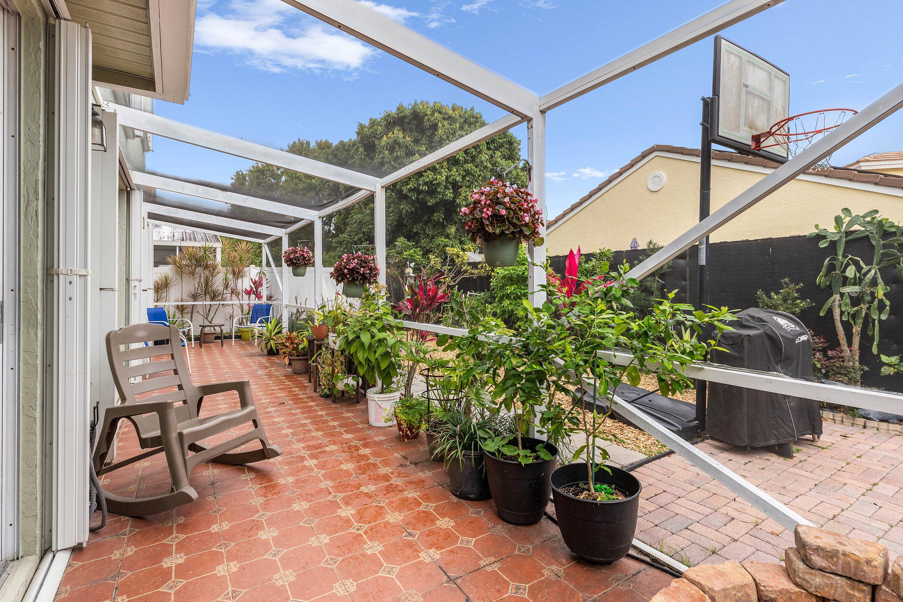 LAWRENCE GROVE 1 REPL - Residential