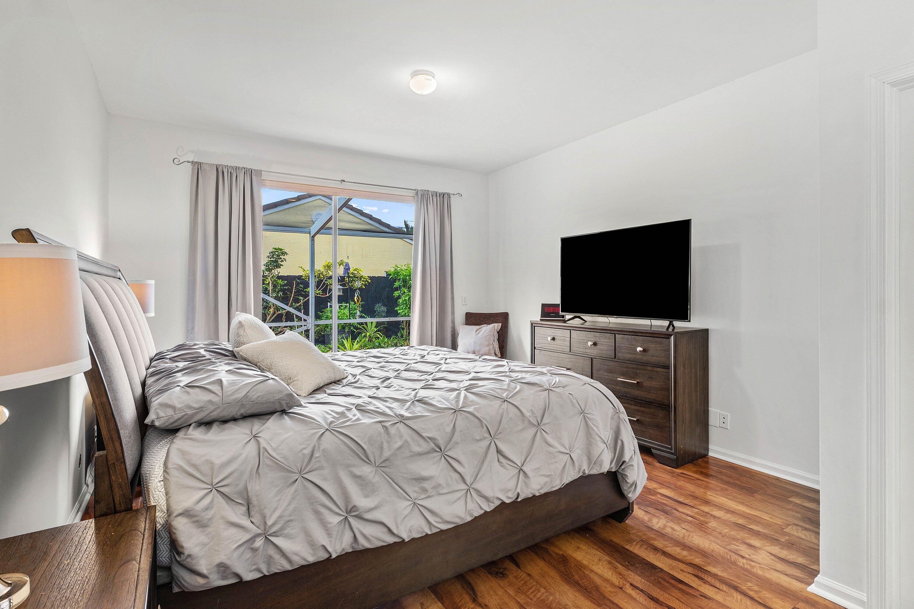 LAWRENCE GROVE 1 REPL - Residential