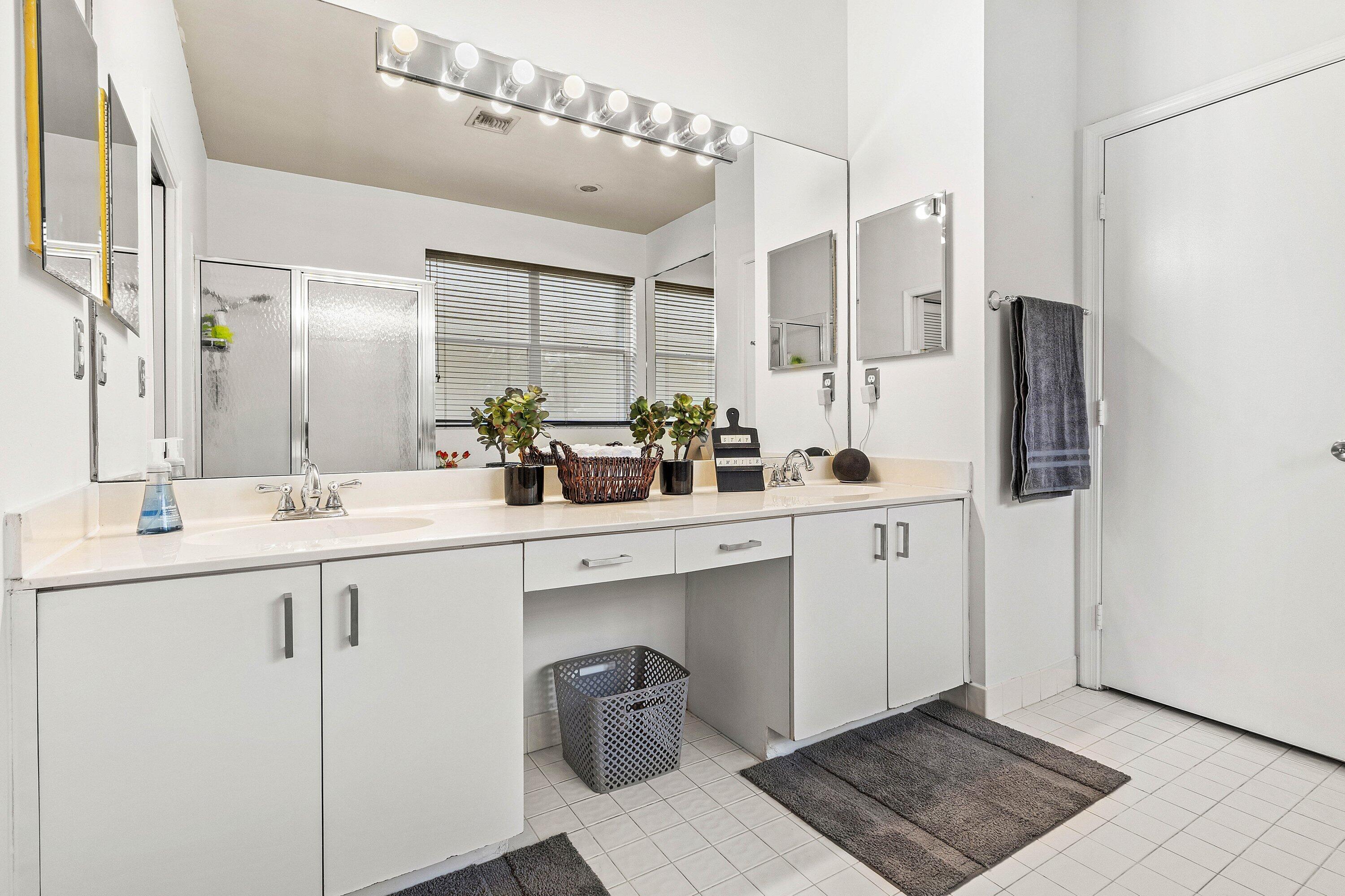 LAWRENCE GROVE 1 REPL - Residential