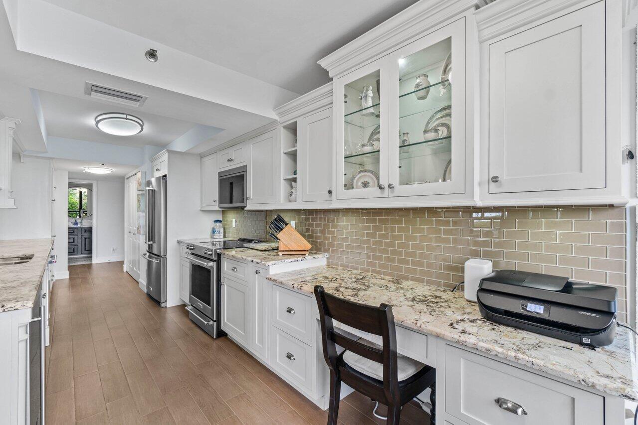 LA FONTANA CONDO - Residential