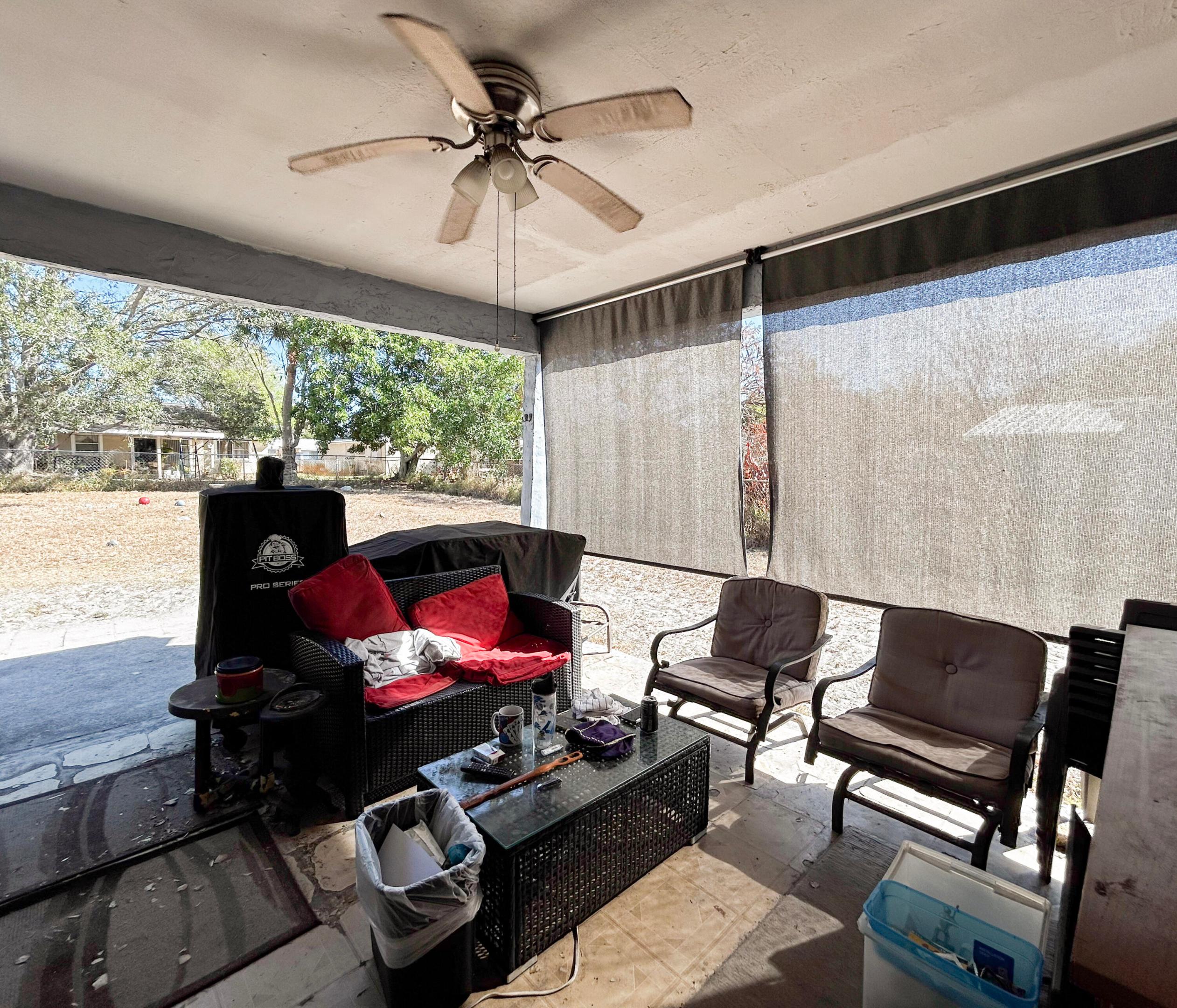 PORT ST LUCIE SECTION 42 1ST REPLAT - Residential