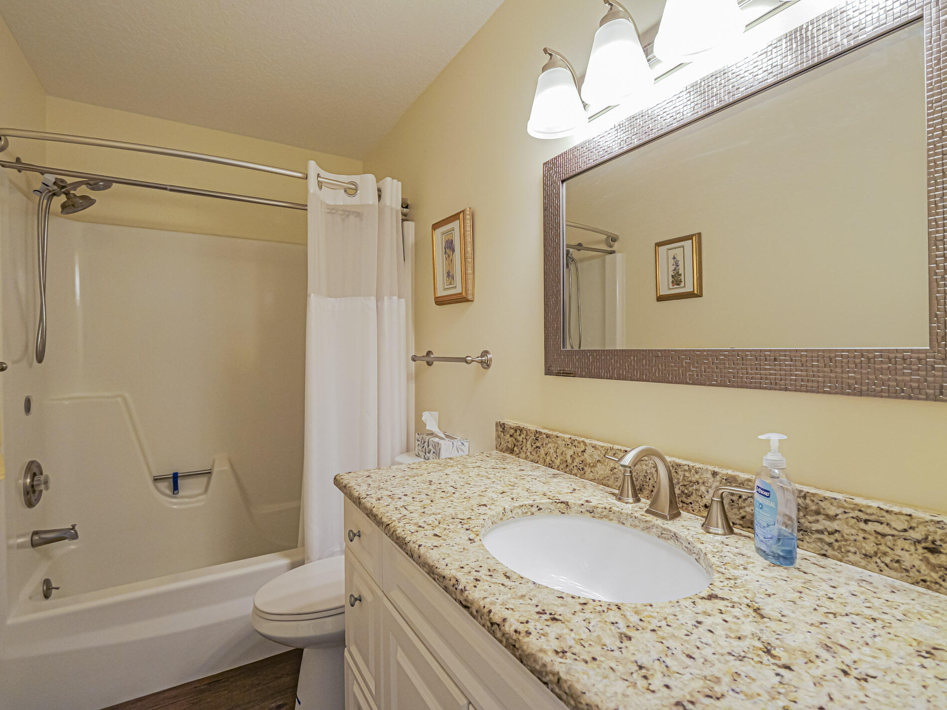 VISTA ROYALE PHASE IV BLDGS 83-111 - Residential