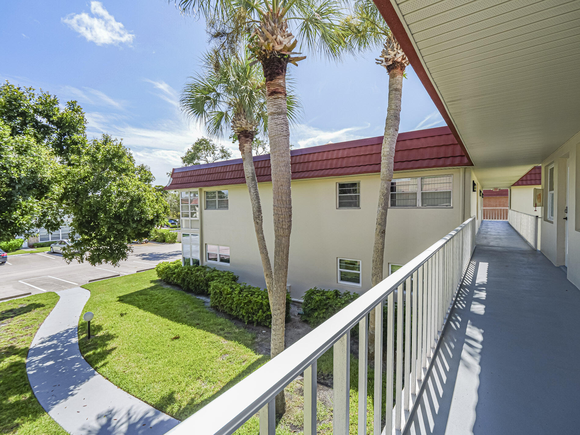 VISTA ROYALE PHASE IV BLDGS 83-111 - Residential