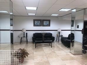 View photos, virtual tours, details... 4174 Inverrary Drive 907