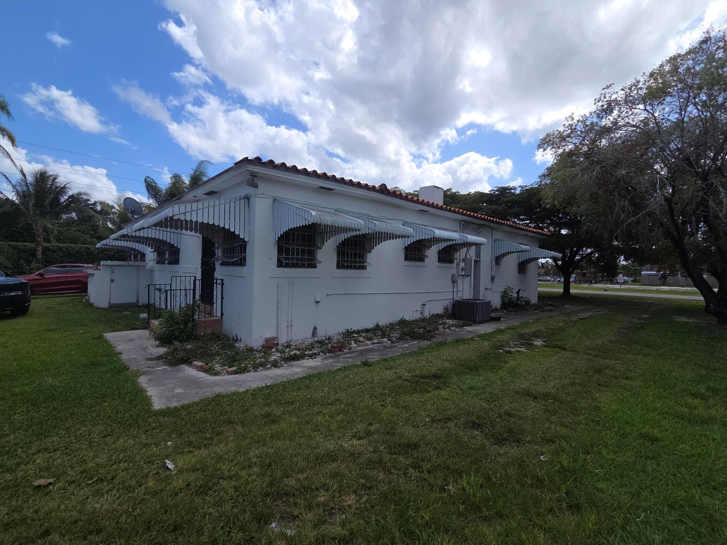 145 SW 3rd Avenue