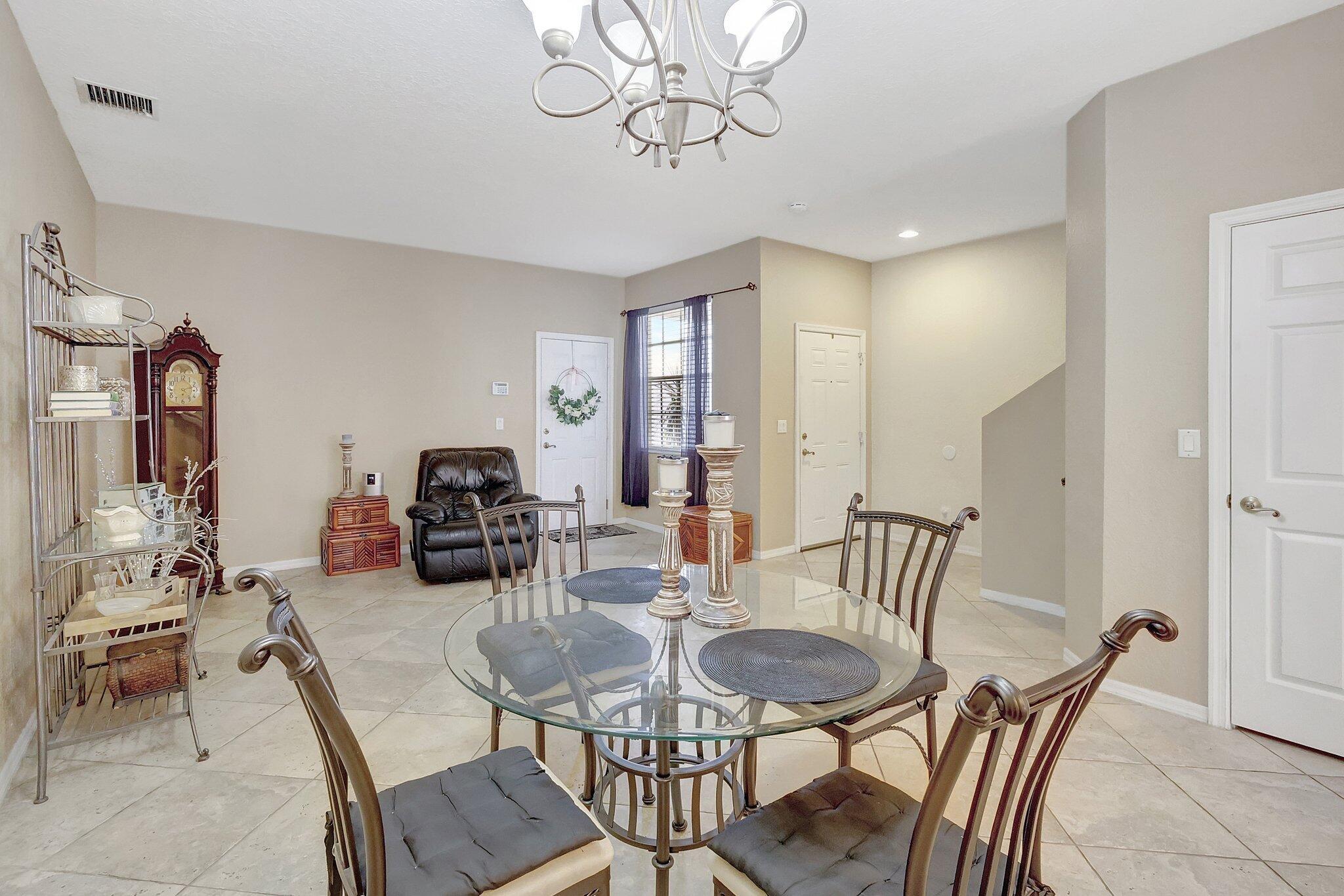 3031 SE Lexington Lakes Drive 103
