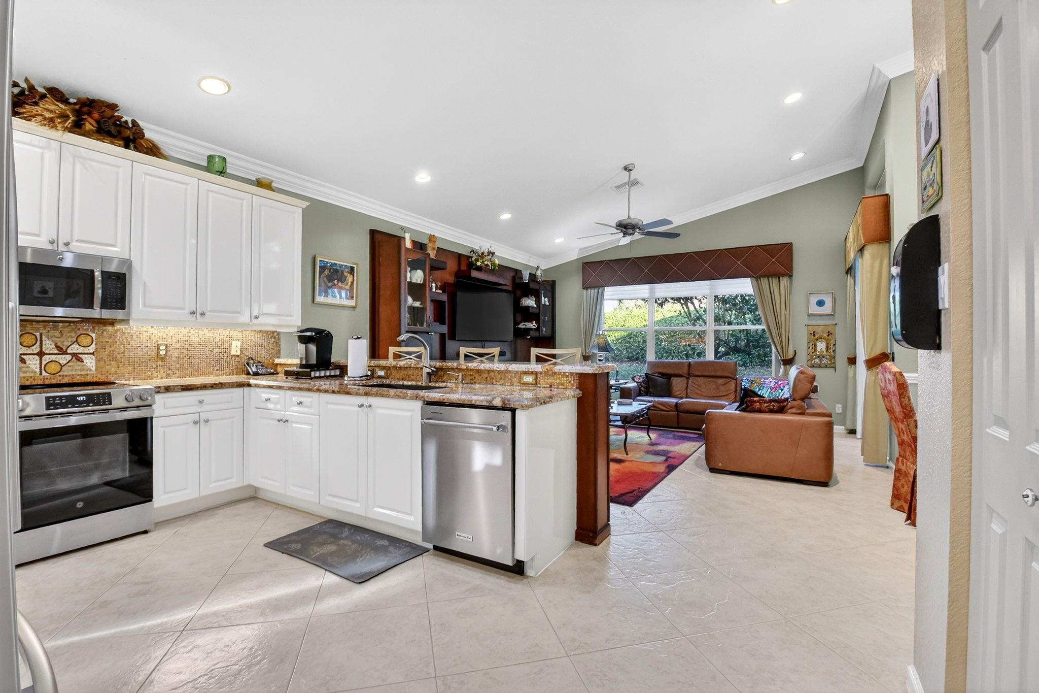 7615 Tarpon Cove Circle