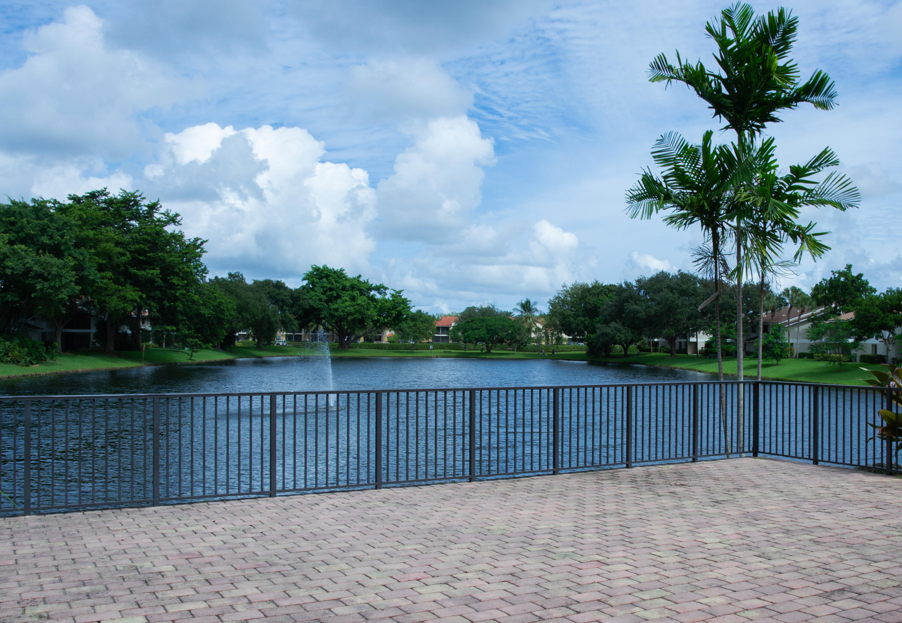 GARDENS NORTH EIGHT CONDO - Residential