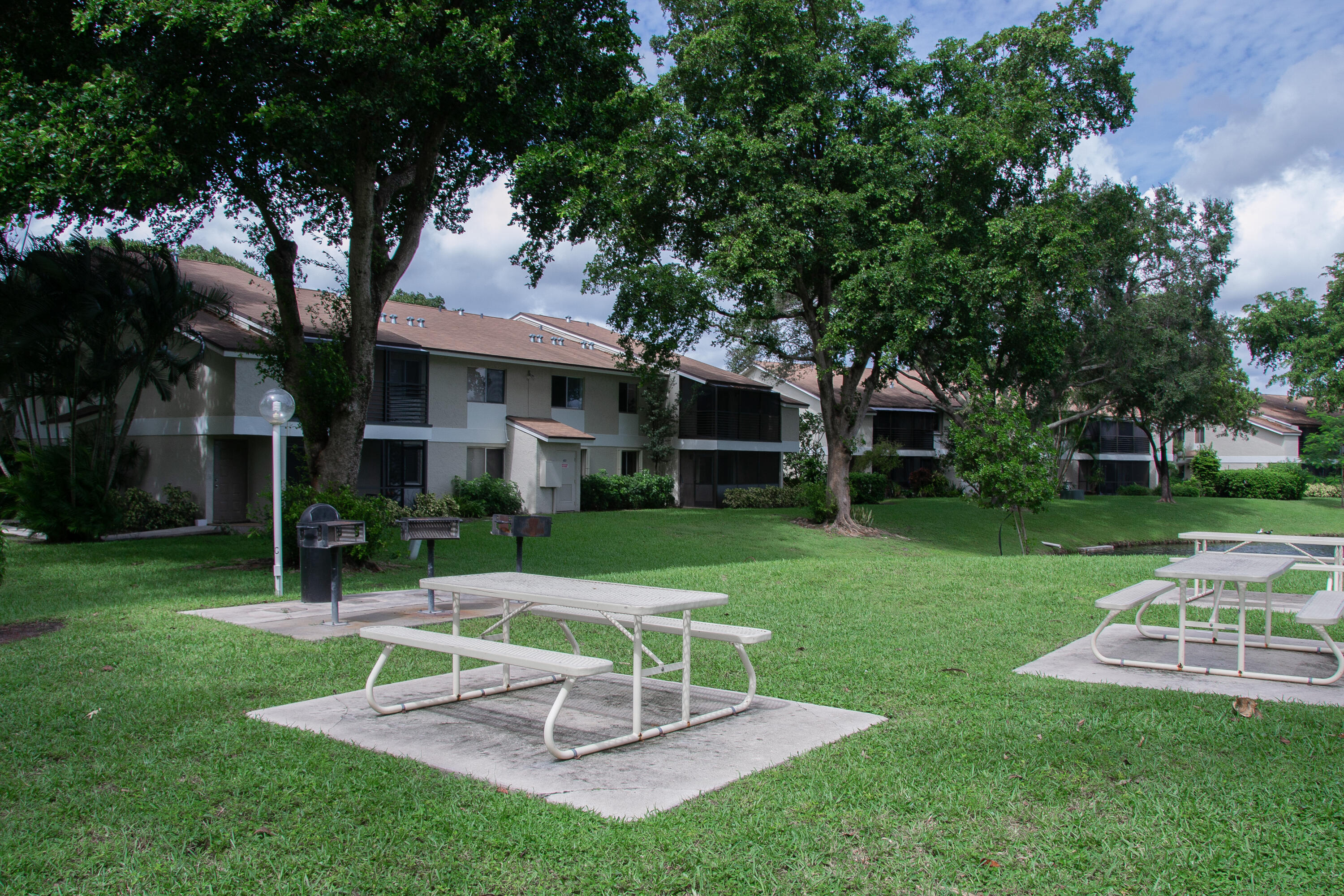 GARDENS NORTH EIGHT CONDO - Residential