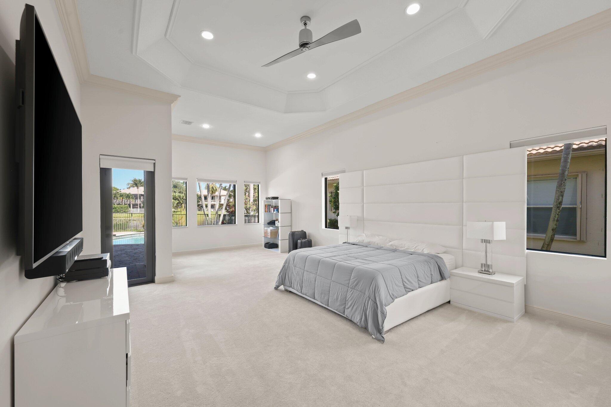 CANYON LAKES - Residential