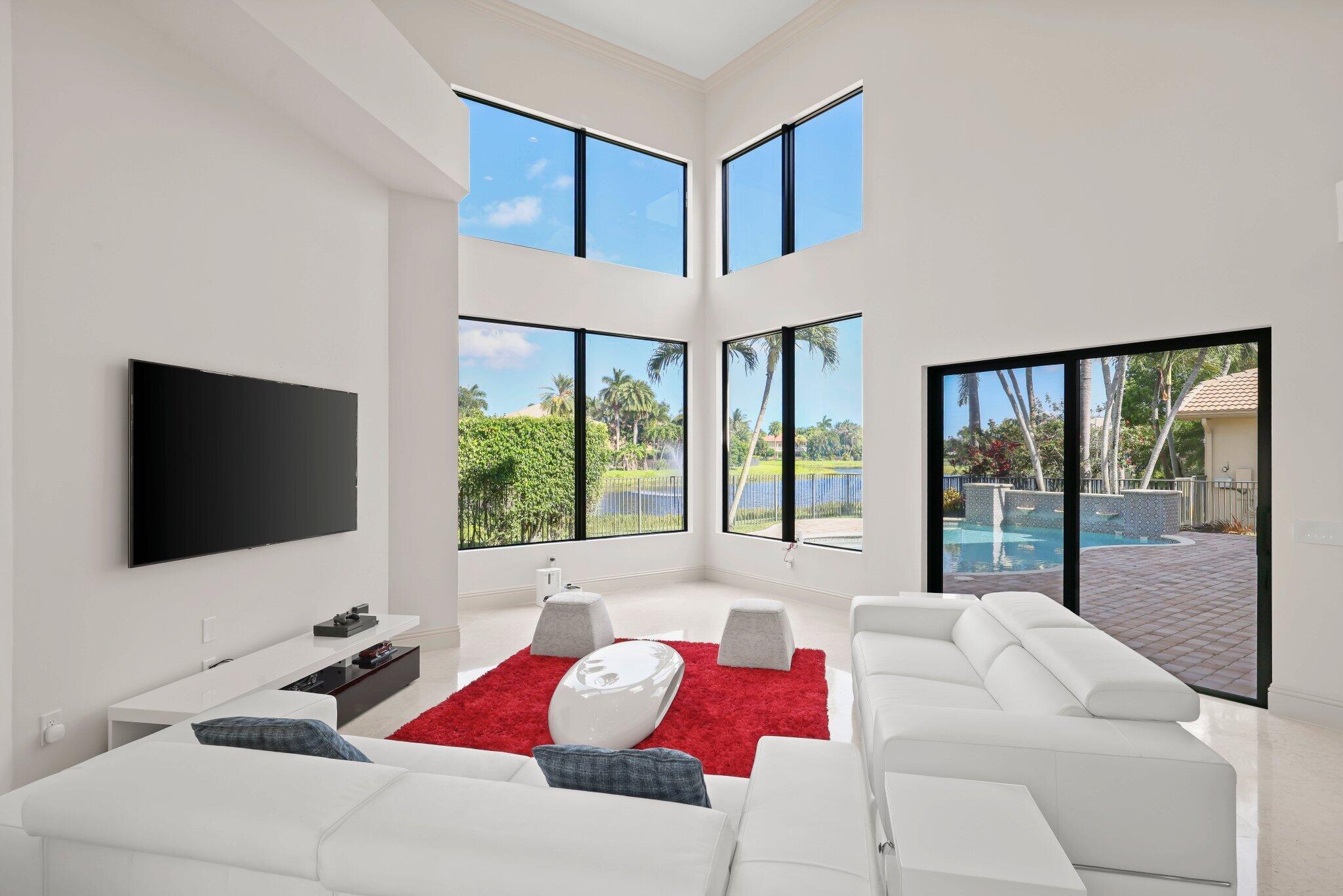 CANYON LAKES - Residential