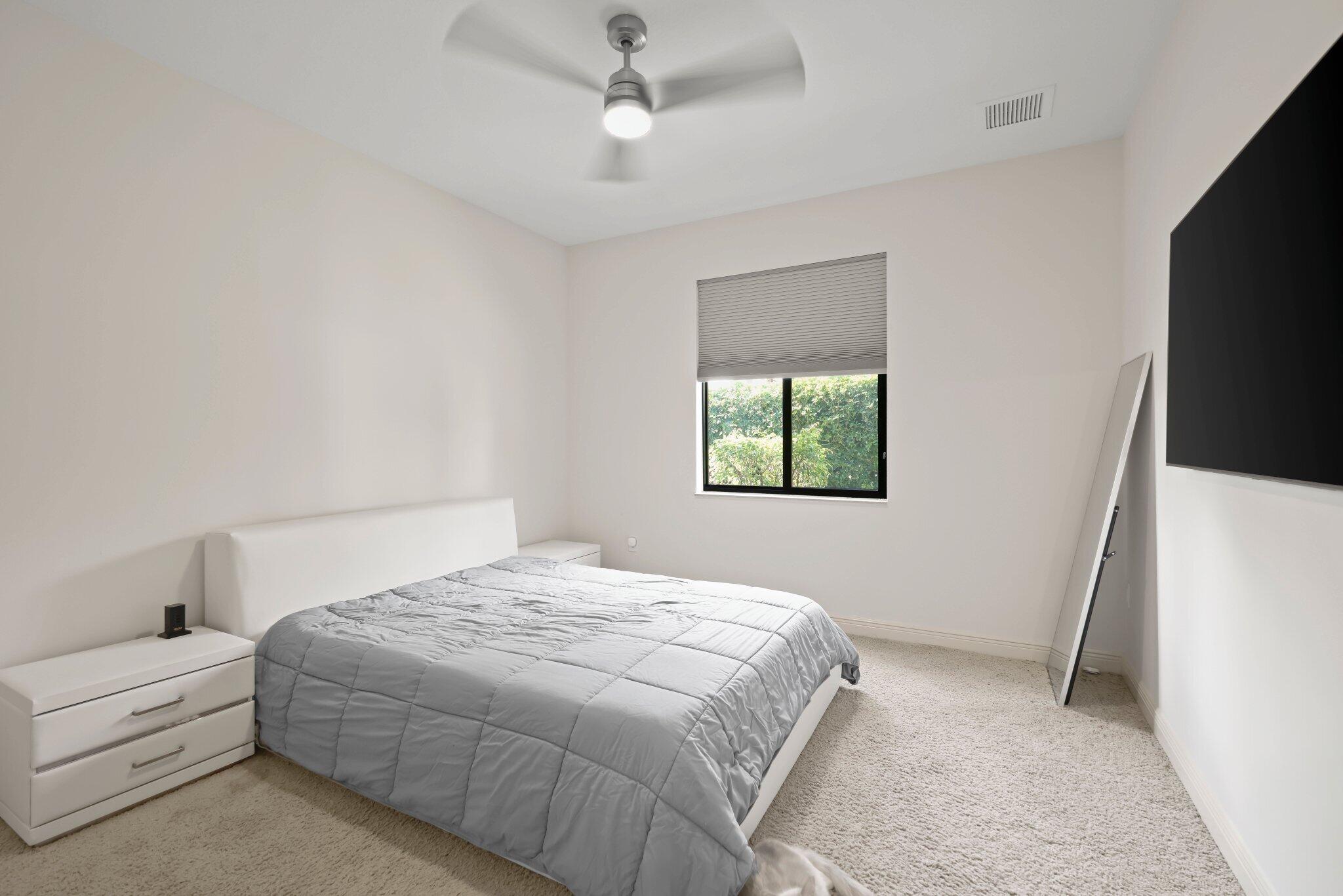 CANYON LAKES - Residential
