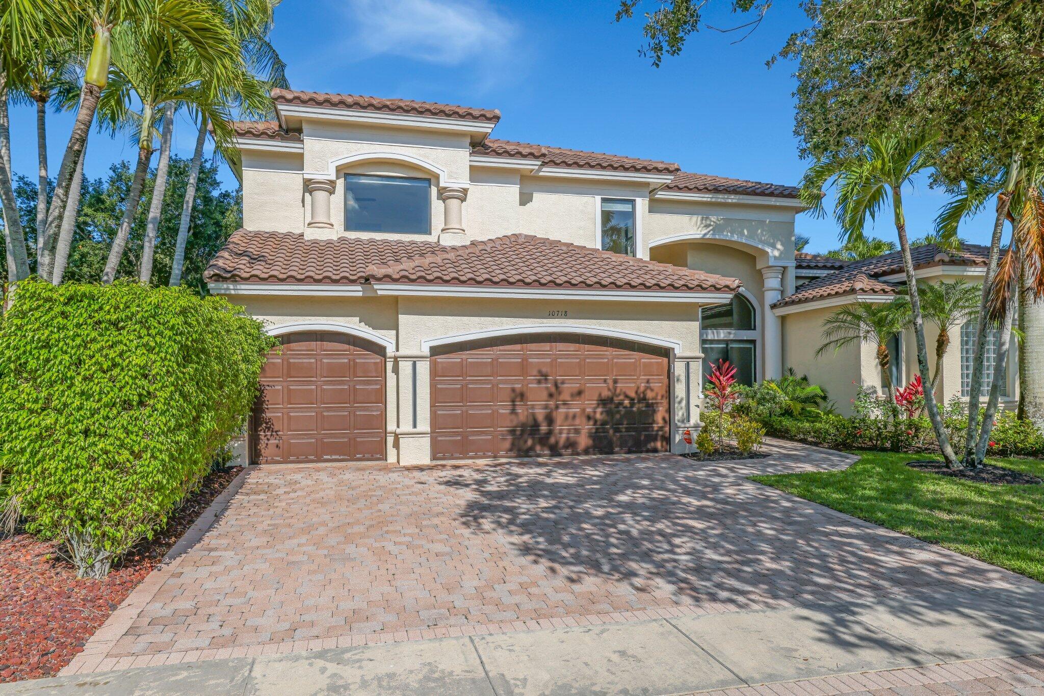 CANYON LAKES - Residential
