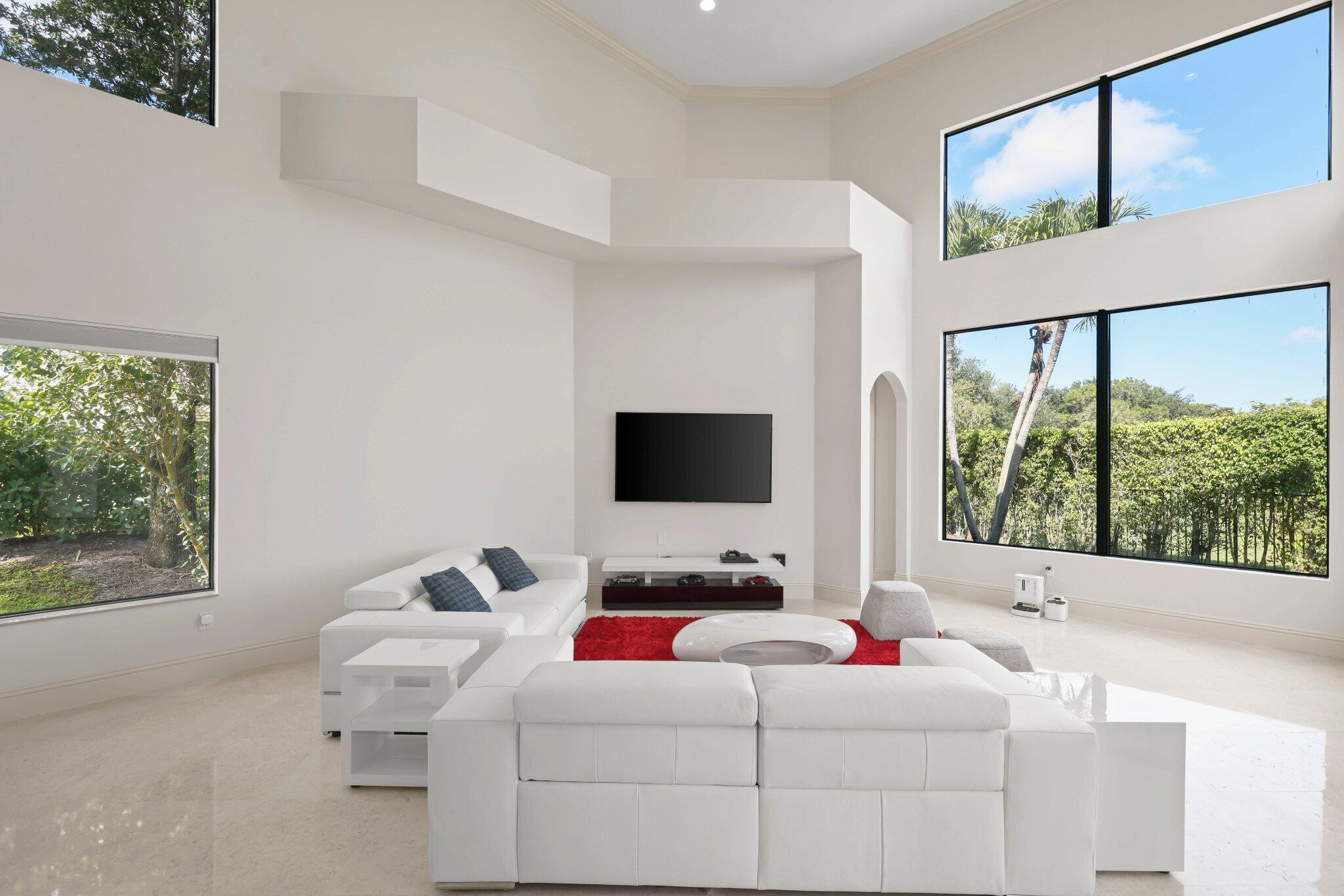 CANYON LAKES - Residential