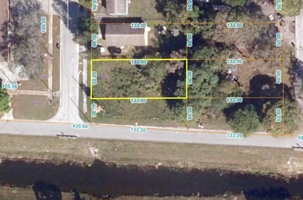 Photo of 414 N 21st Street, Fort Pierce, FL 34950 (MLS # R11108967)