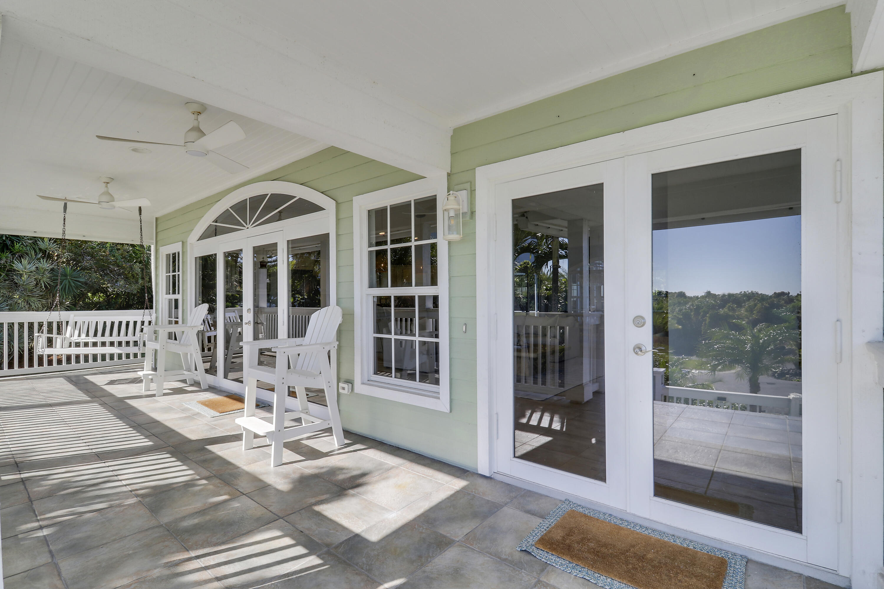 PINEAPPLE BLUFFS - Residential