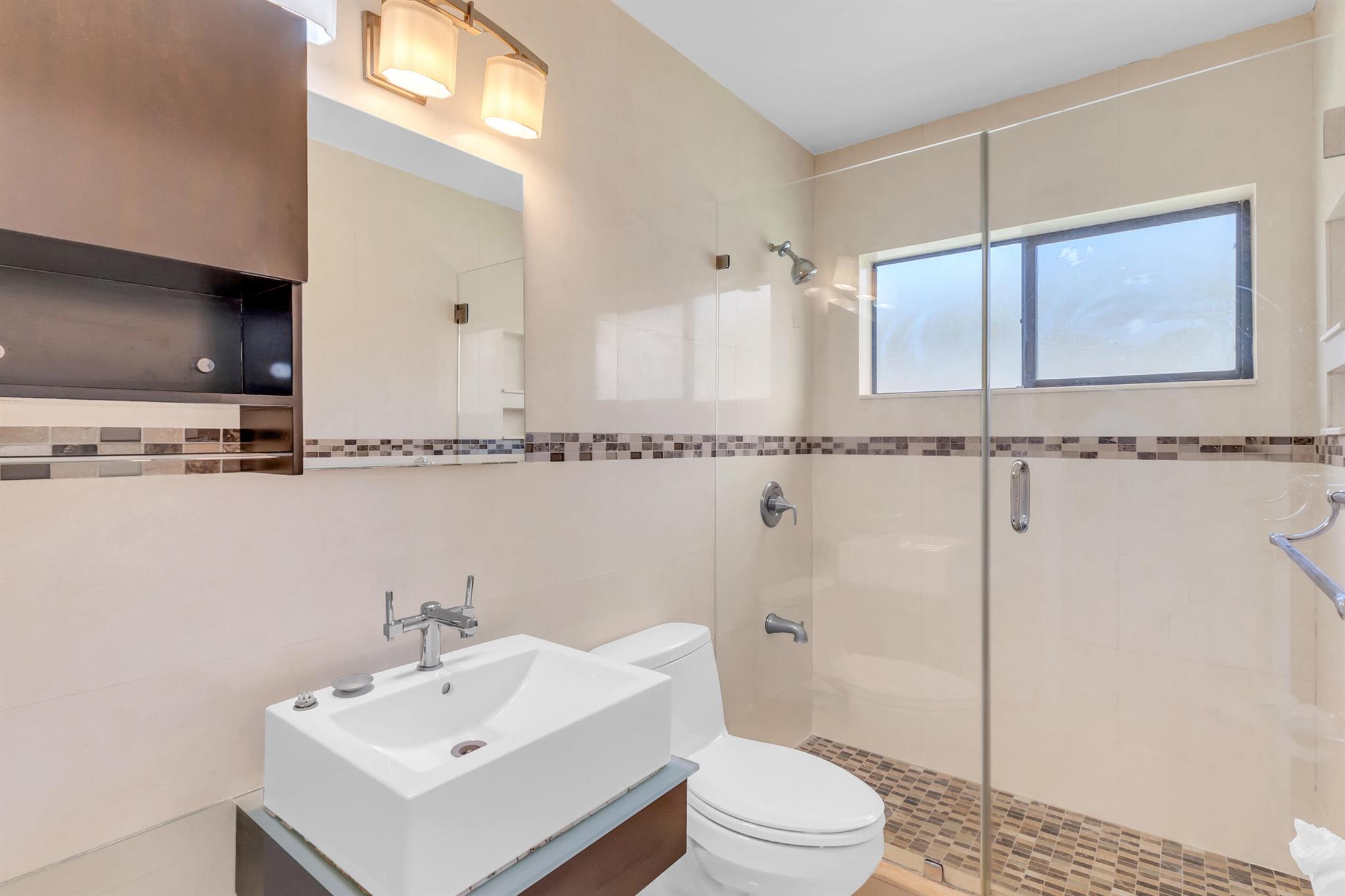 NOB HILL VILLAGE - Residential