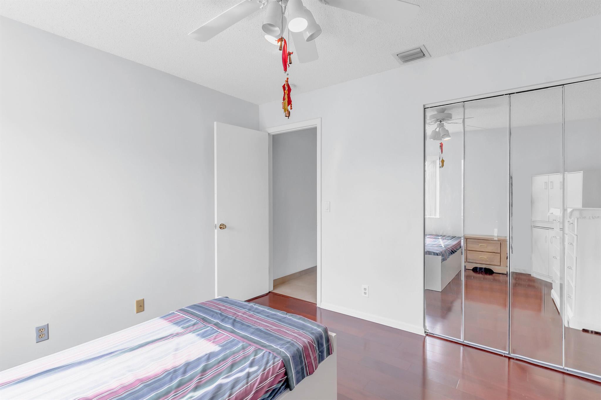 NOB HILL VILLAGE - Residential