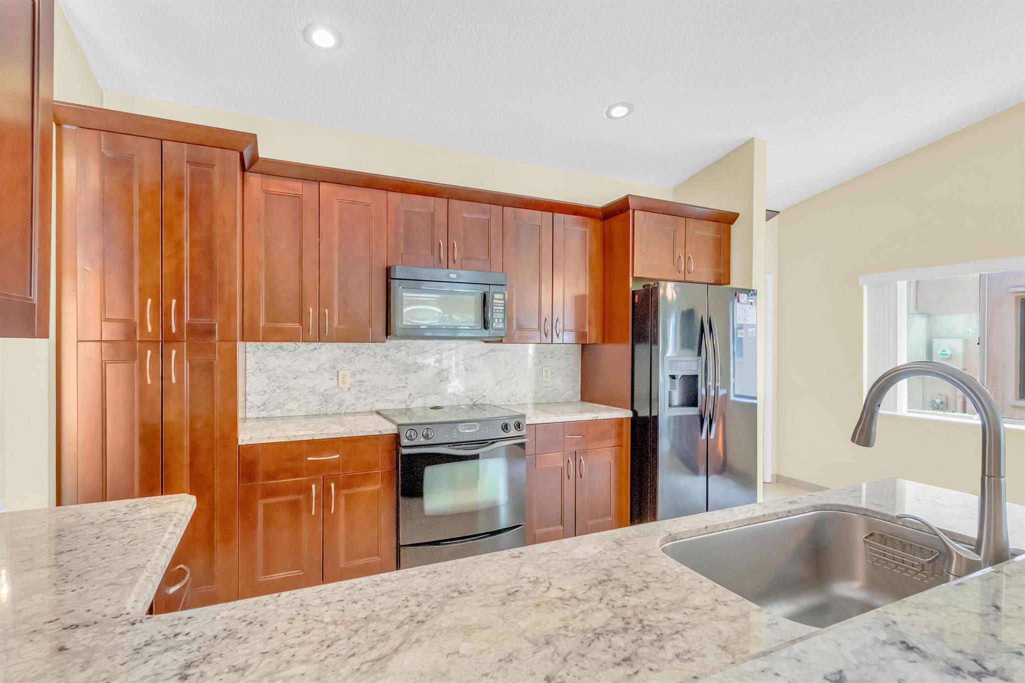 NOB HILL VILLAGE - Residential