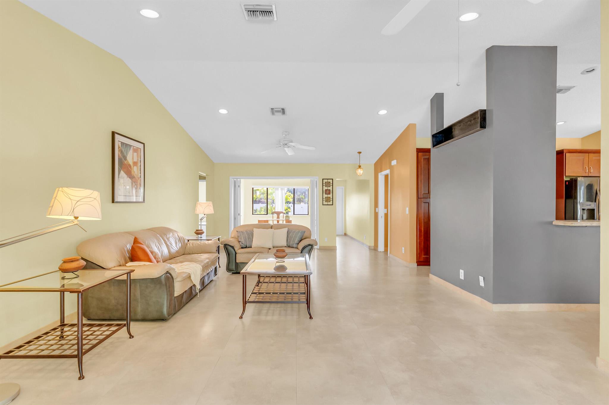 NOB HILL VILLAGE - Residential