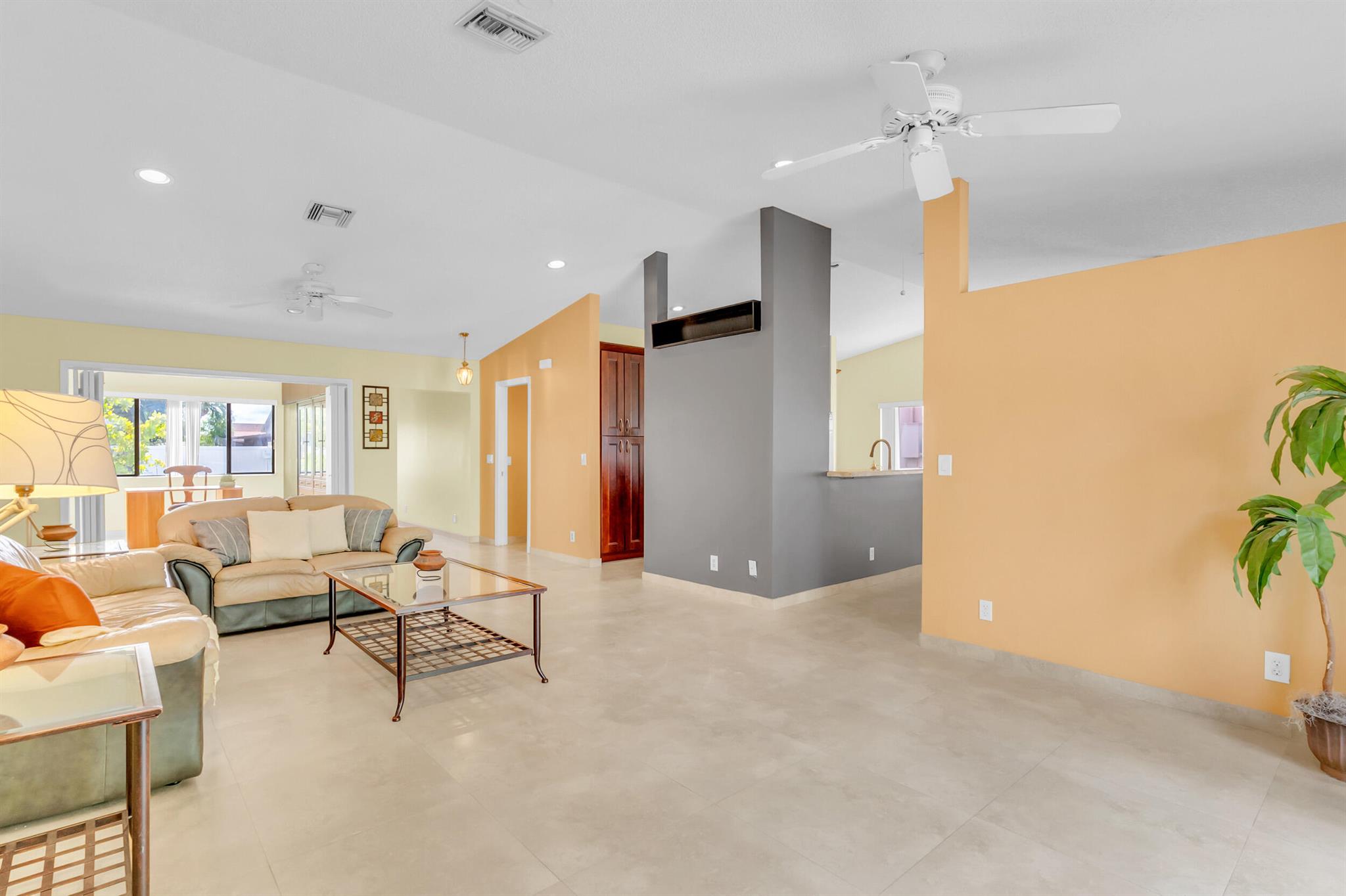 NOB HILL VILLAGE - Residential