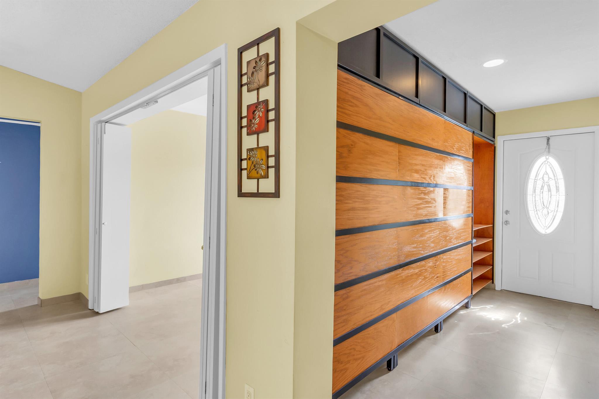 NOB HILL VILLAGE - Residential
