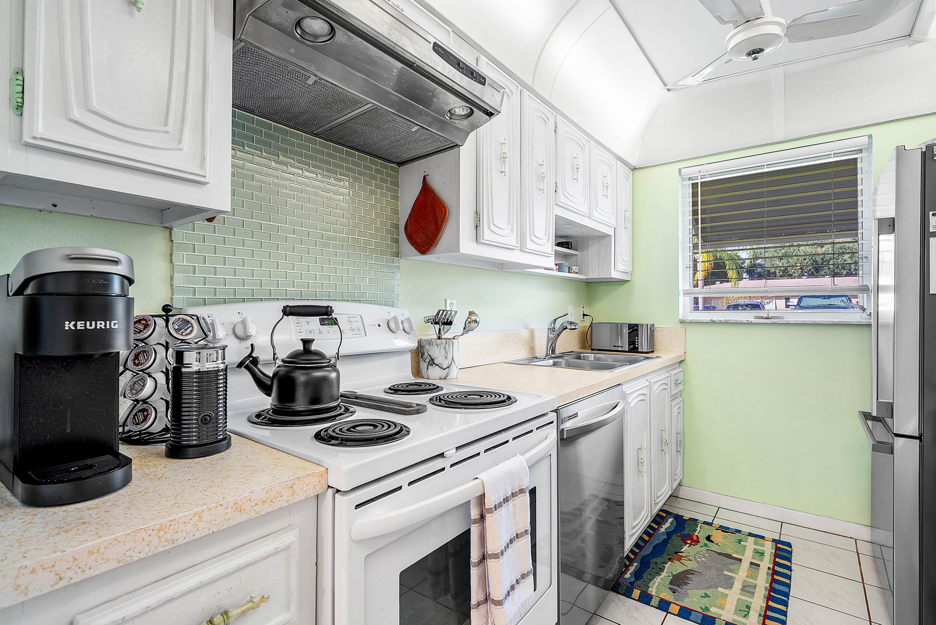 HIGH POINT OF DELRAY SEC 4 - Residential