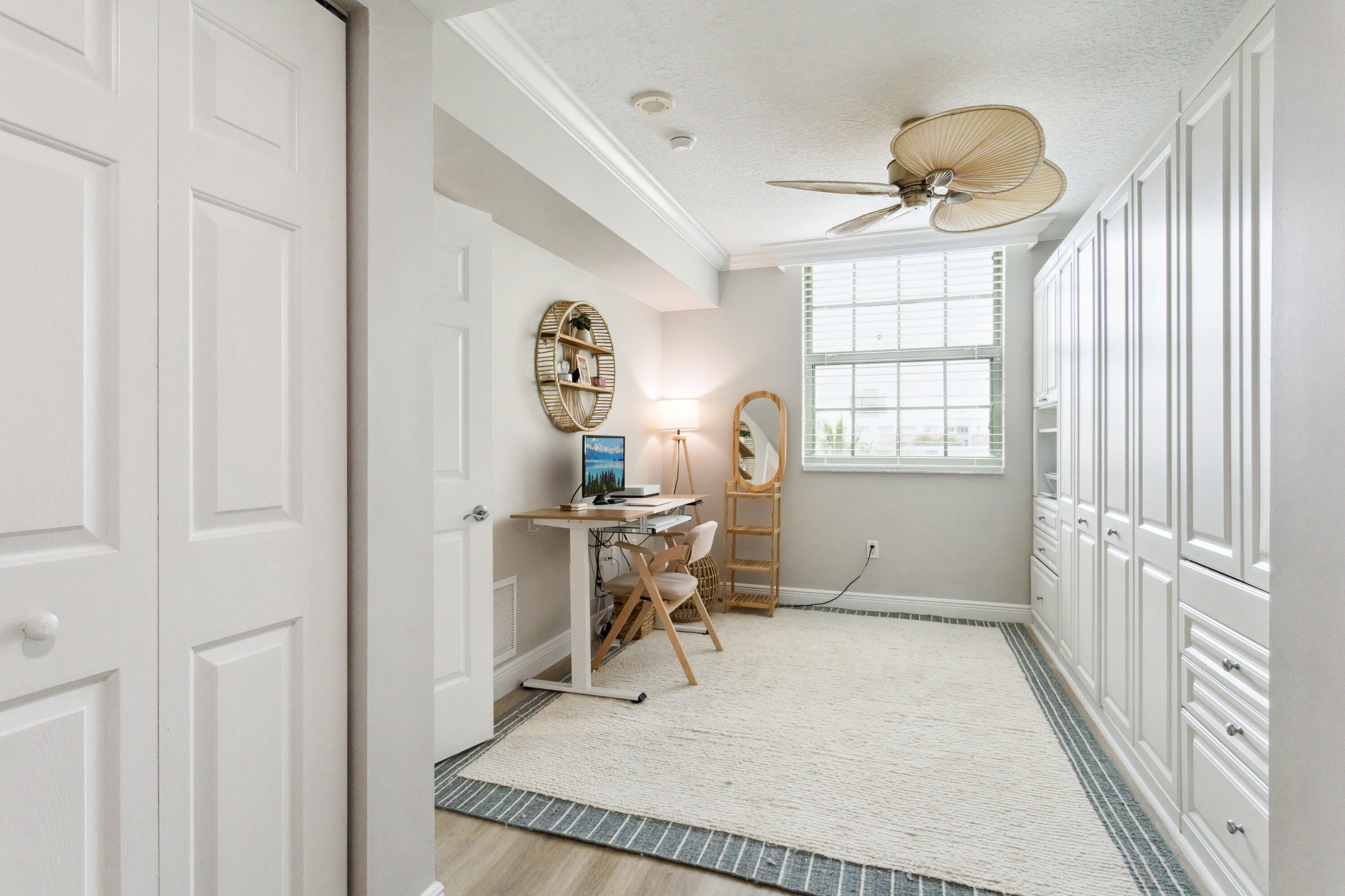 610 CLEMATIS CONDO - Residential Lease