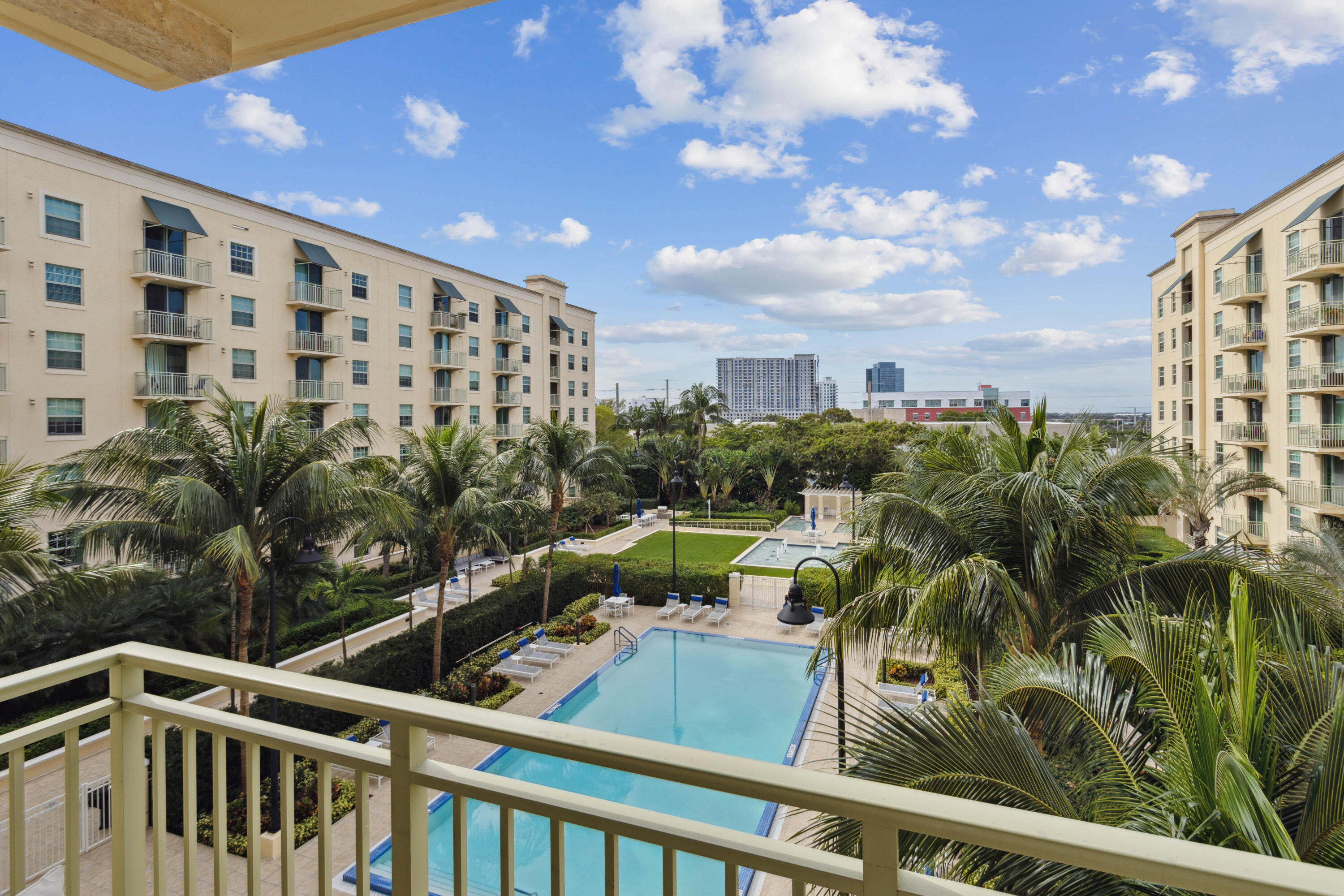 610 CLEMATIS CONDO - Residential Lease