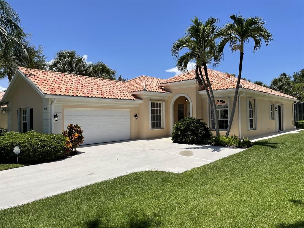 Photo of 4975 Garden Drive, Delray Beach, FL 33445 (MLS # R10808813)