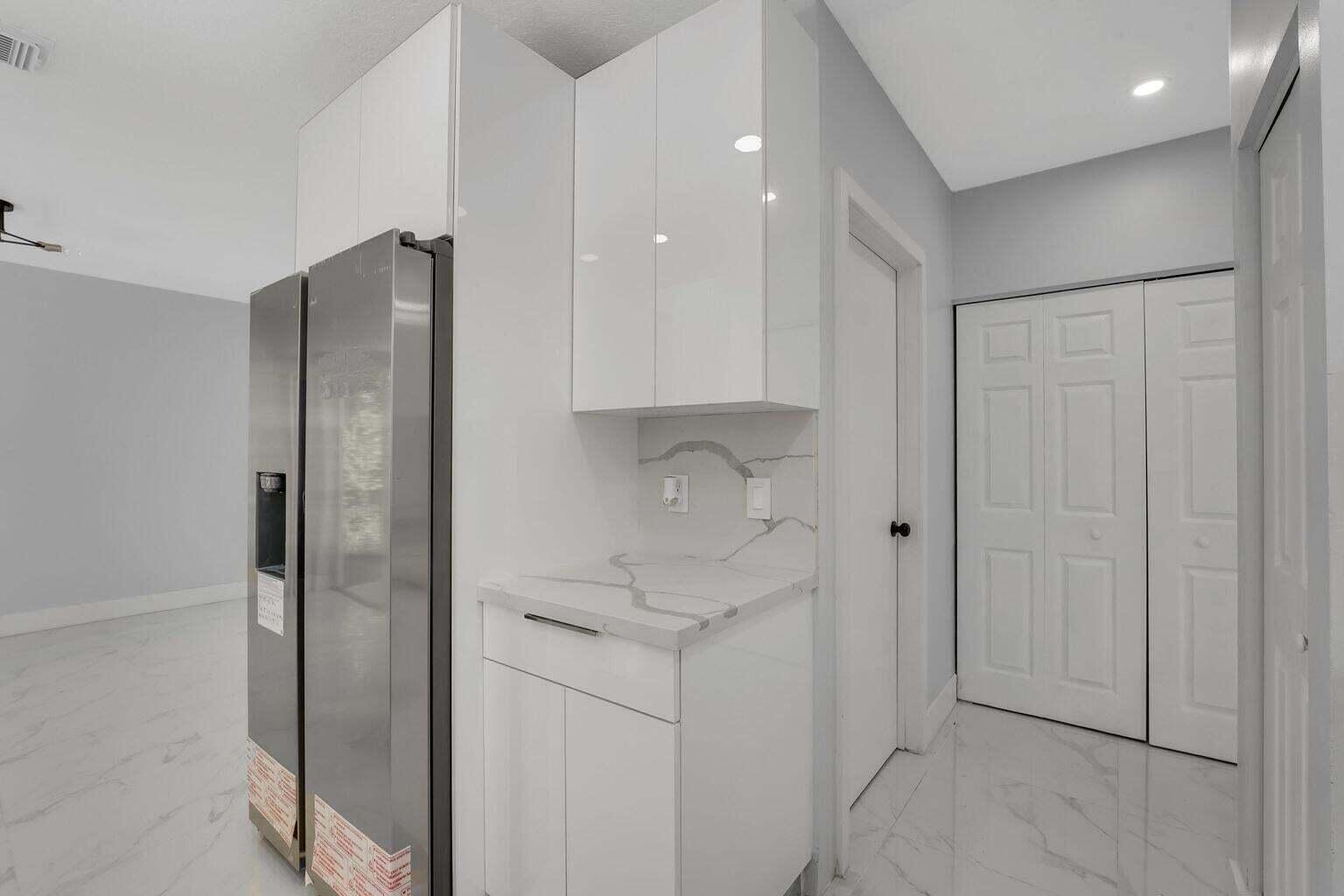 WOODSIDE ESTATES - Residential