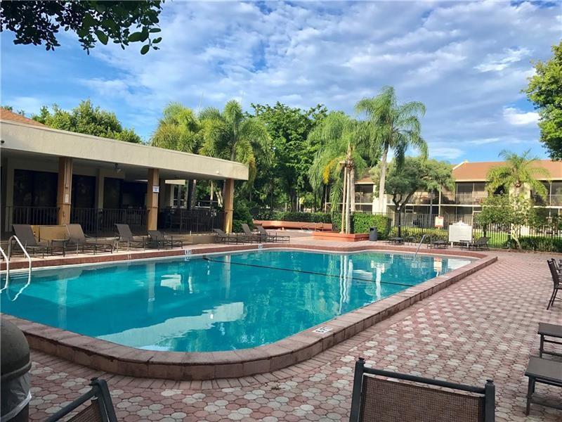 VILLAS AT MEADOW LAKES - Residential