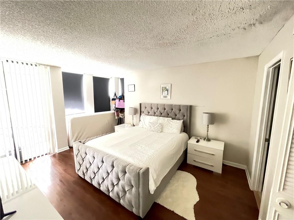 VILLAS AT MEADOW LAKES - Residential