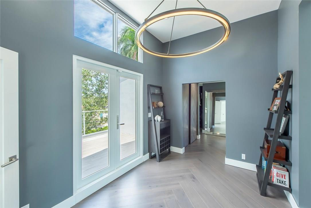 Sunrise Key 45-6 B - Residential