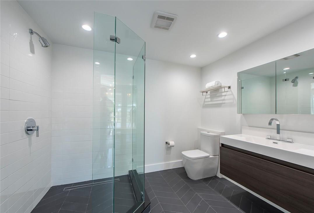 Sunrise Key 45-6 B - Residential