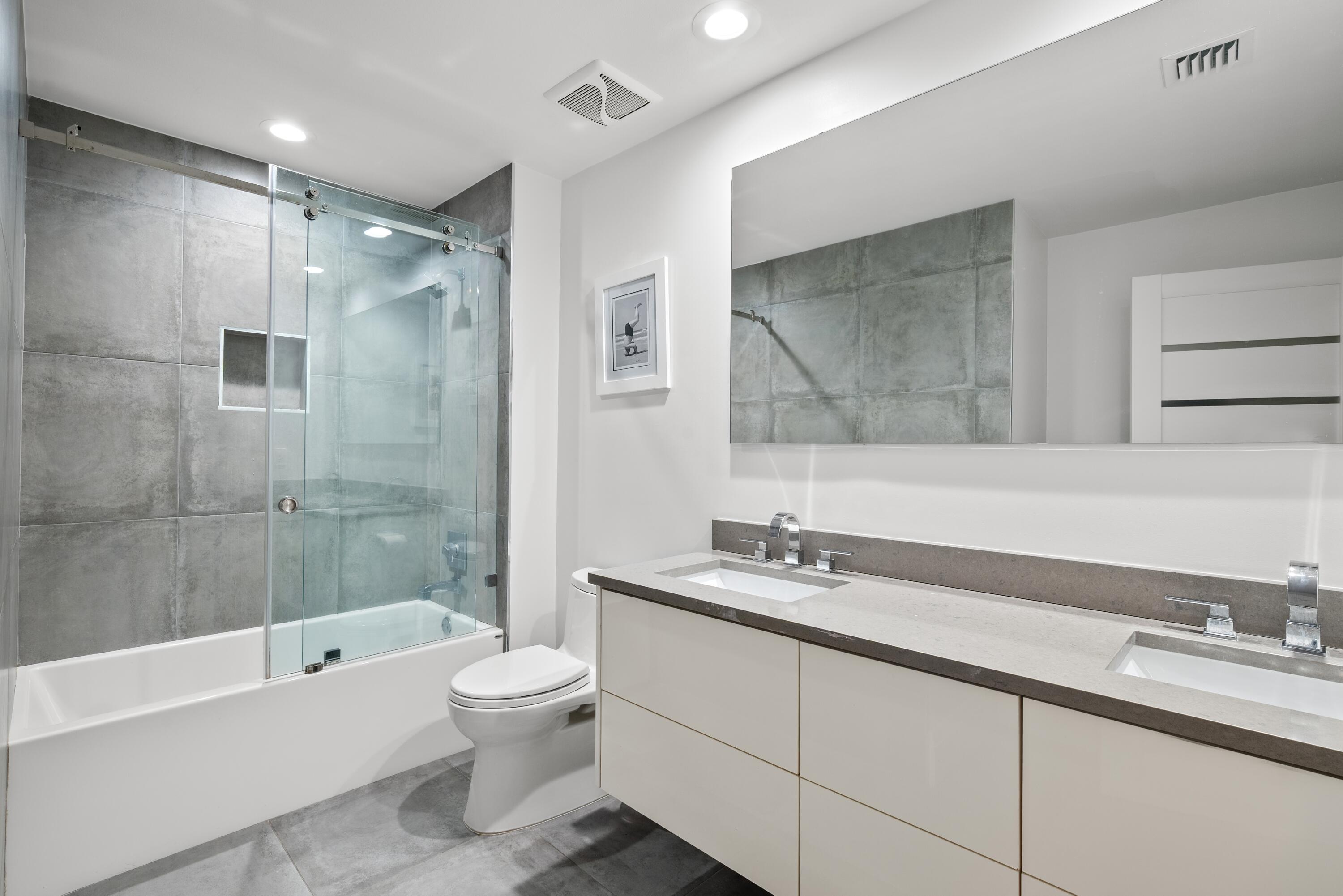 VICTORIA ISLES - Residential